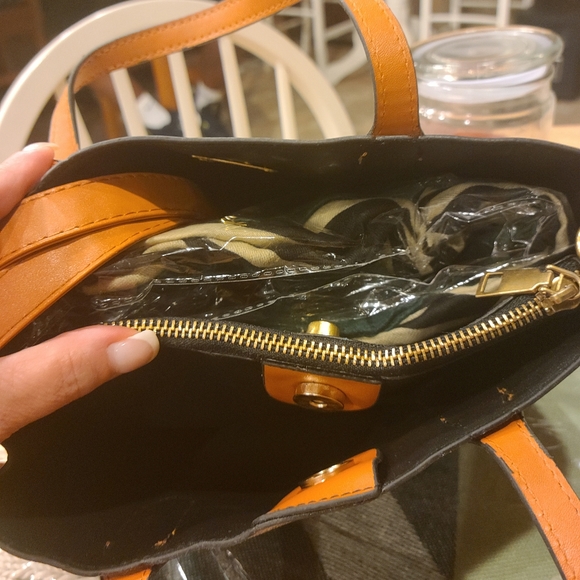 Co*ch Inspired - Picture 5 of 6